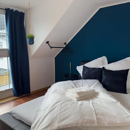 Design Naehe Uni Apartamento *